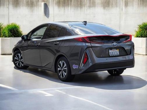 2017 Toyota Prius Prime Plus