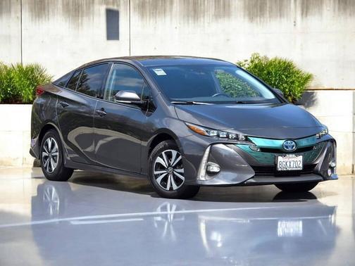 2017 Toyota Prius Prime Plus