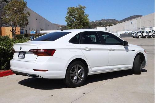 White 2019 Volkswagen Jetta 1.4T R-Line