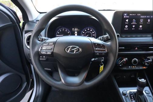 2022 Hyundai KONA SE