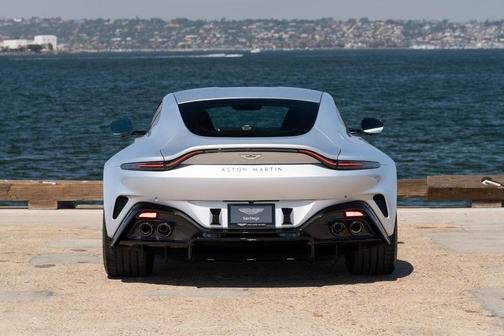 2026 Aston Martin Vantage Base