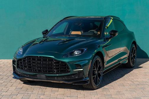 2025 Aston Martin DBX 707
