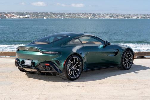 2026 Aston Martin Vantage Base