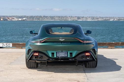 2026 Aston Martin Vantage Base