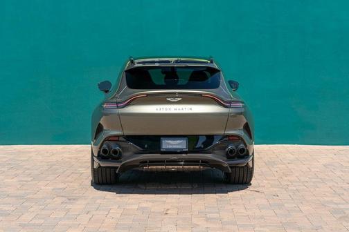 2025 Aston Martin DBX 707