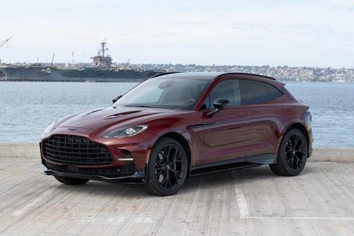 2025 Aston Martin DBX 707