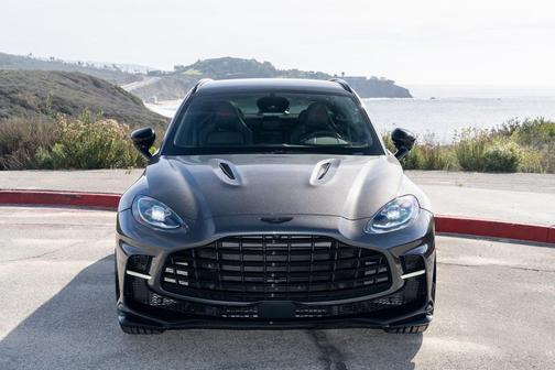 2026 Aston Martin DBX 707