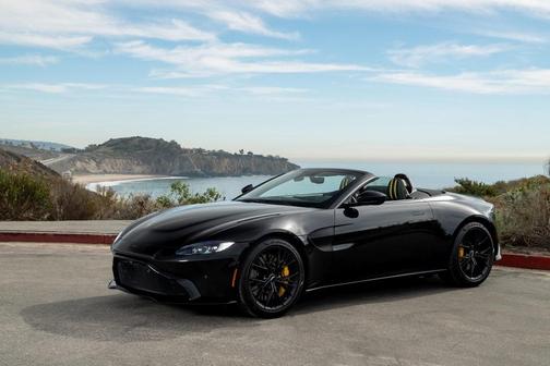 2021 Aston Martin Vantage Base