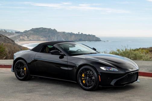 2021 Aston Martin Vantage Base