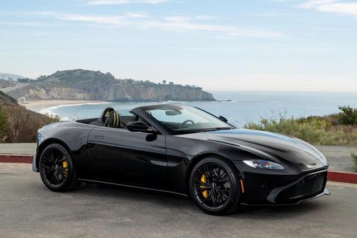 2021 Aston Martin Vantage Base