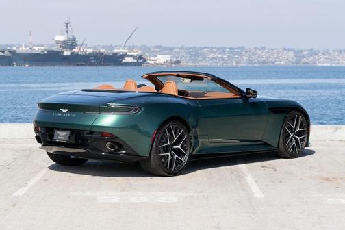 2025 Aston Martin DB12 Volante
