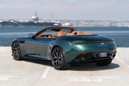 2025 Aston Martin DB12 Volante