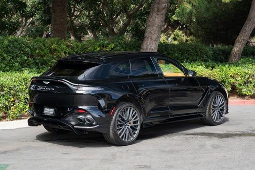 Jet Black 2025 Aston Martin DBX 707