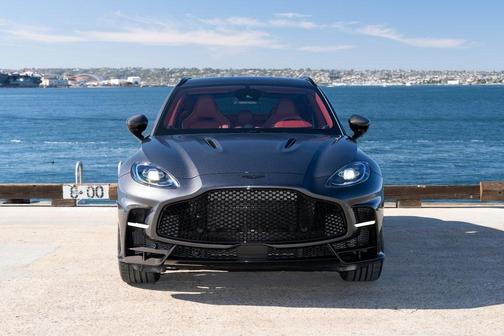 2026 Aston Martin DBX 707