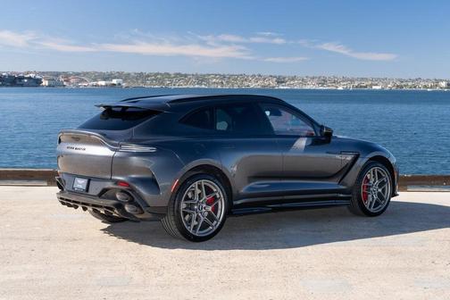 2026 Aston Martin DBX 707