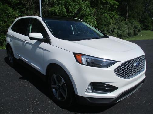 Star White Metallic Tri-Coat 2023 Ford Edge SEL