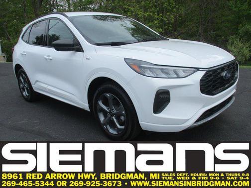 Oxford White 2023 Ford Escape ST-Line