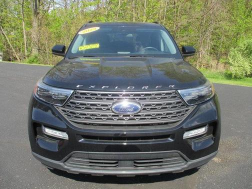 Agate Black Metallic 2023 Ford Explorer XLT