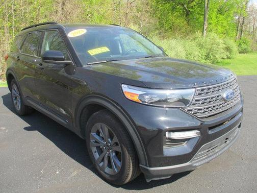 Agate Black Metallic 2023 Ford Explorer XLT