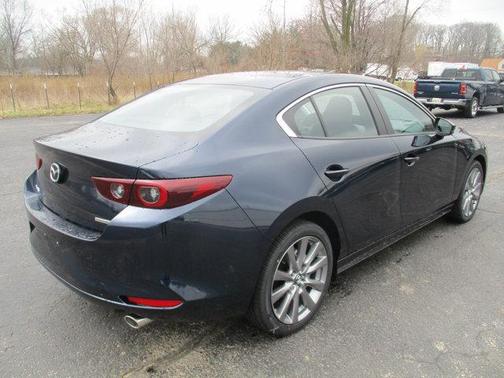2025 Mazda Mazda3 FWD w/Preferred Package