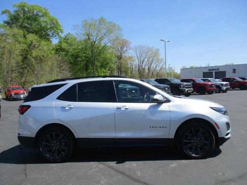 2022 Chevrolet Equinox AWD RS