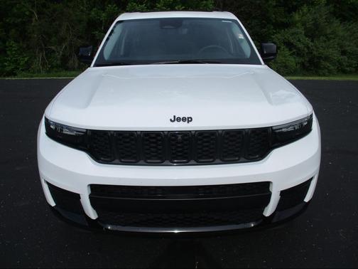 Bright White Clearcoat 2023 Jeep Grand Cherokee L Limited