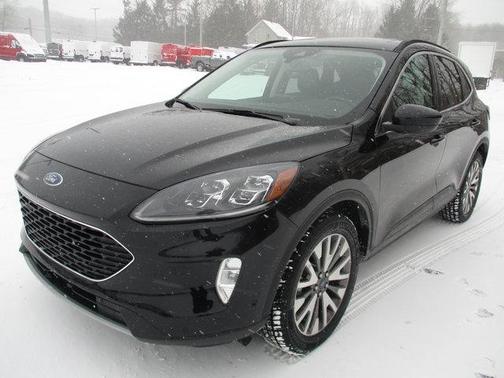 2022 Ford Escape Titanium