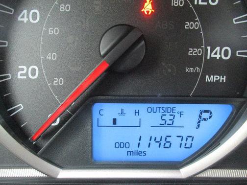 Super White 2015 Toyota RAV4 XLE