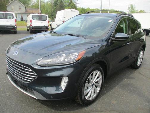 2022 Ford Escape Titanium