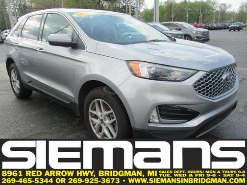 Iconic Silver Metallic 2024 Ford Edge SEL