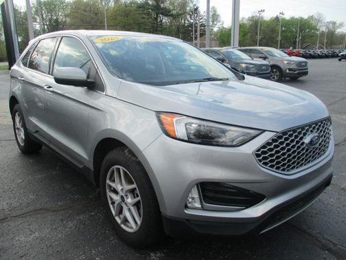 Iconic Silver Metallic 2024 Ford Edge SEL