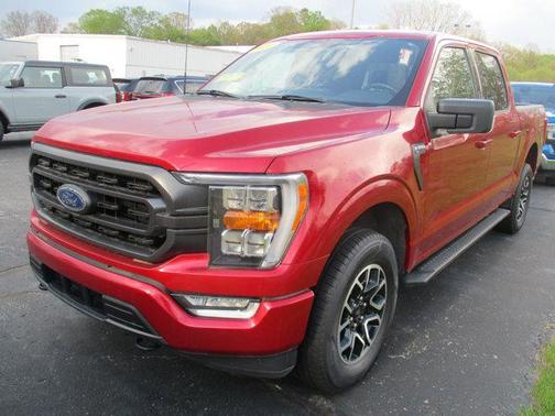 Rapid Red Metallic Tinted Clearcoat 2022 Ford F-150 XLT