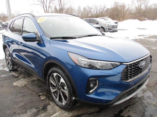 2023 Ford Escape Platinum