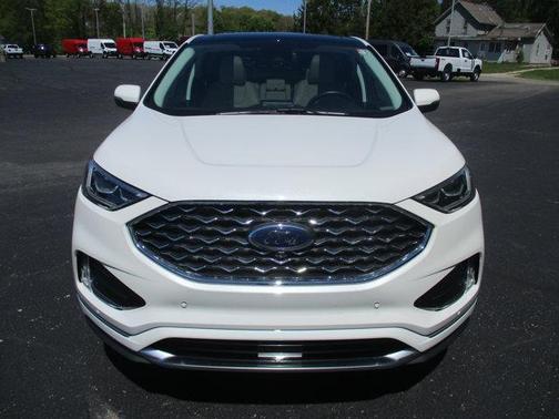 Star White Metallic Tri-Coat 2023 Ford Edge Titanium