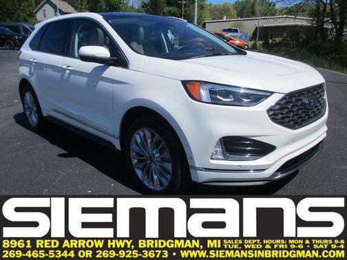 Star White Metallic Tri-Coat 2023 Ford Edge Titanium