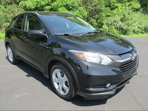 Crystal Black Pearl 2016 Honda HR-V EX-L w/Navigation