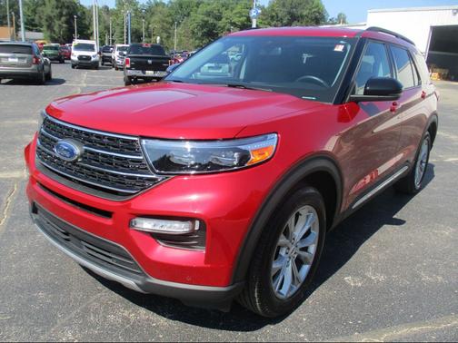 Rapid Red Metallic Tinted Clearcoat 2024 Ford Explorer XLT