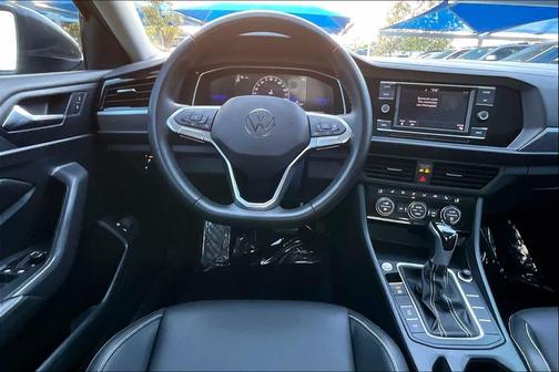 2023 Volkswagen Jetta 1.5T SE