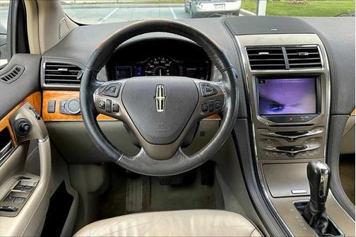 2013 Lincoln MKX Base
