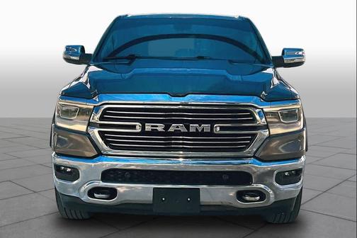 Granite Crystal Metallic Clearcoat 2019 RAM 1500 Laramie