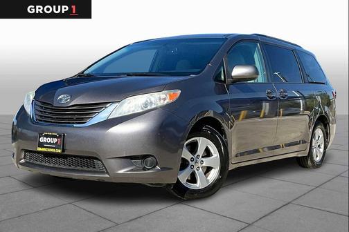 2017 Toyota Sienna LE