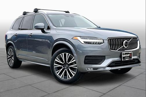 2020 Volvo XC90 T6 Momentum