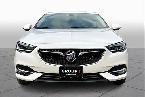 2018 Buick Regal Sportback Essence