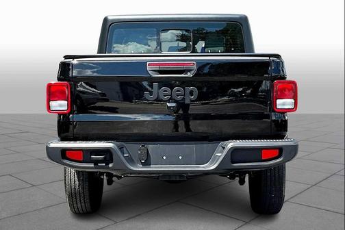 2024 Jeep Gladiator Sport