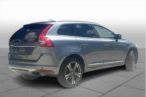 2017 Volvo XC60 T5 Dynamic