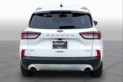 Star White Metallic Tri-Coat 2020 Ford Escape SE