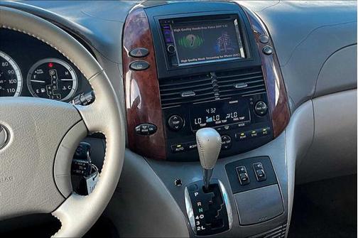 2005 Toyota Sienna XLE