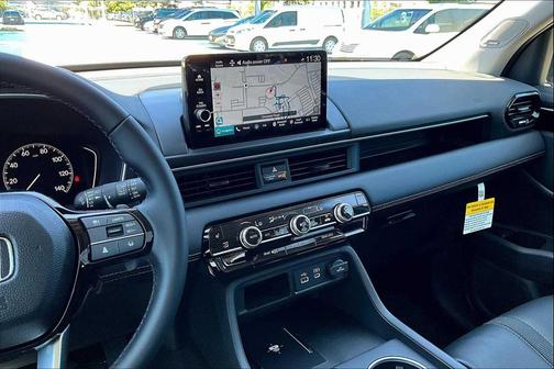 2025 Honda Pilot Touring 8-Passenger