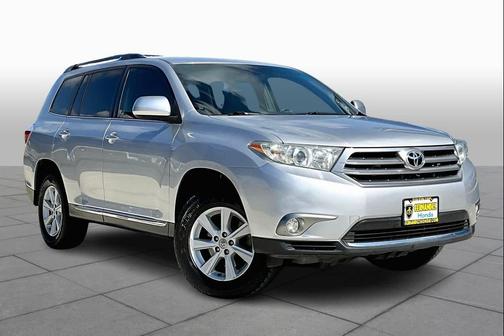 2013 Toyota Highlander SE