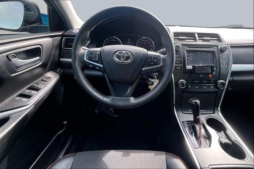 Ruby Flare Pearl 2017 Toyota Camry SE